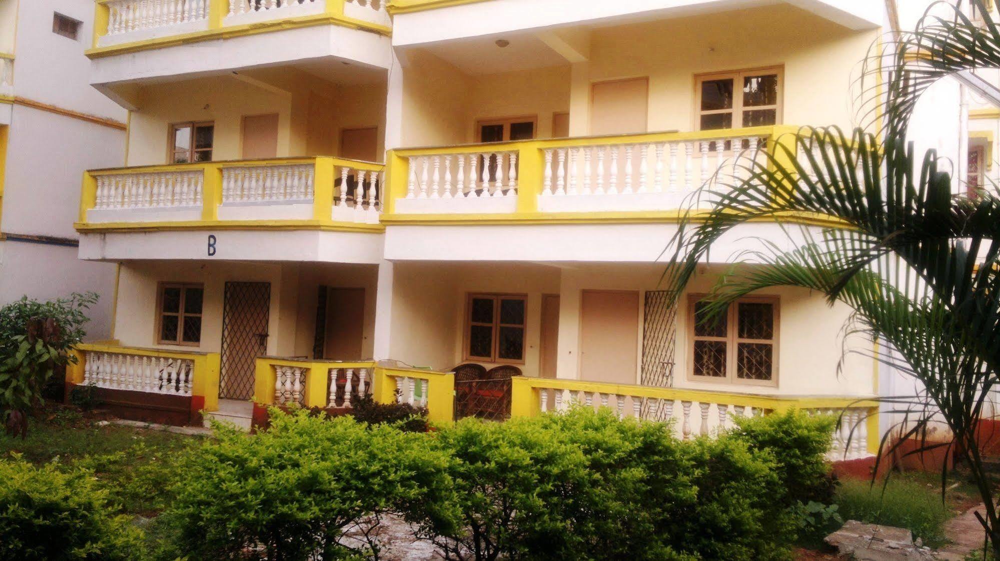 Royal Mirage Beach Resort Candolim Exteriör bild