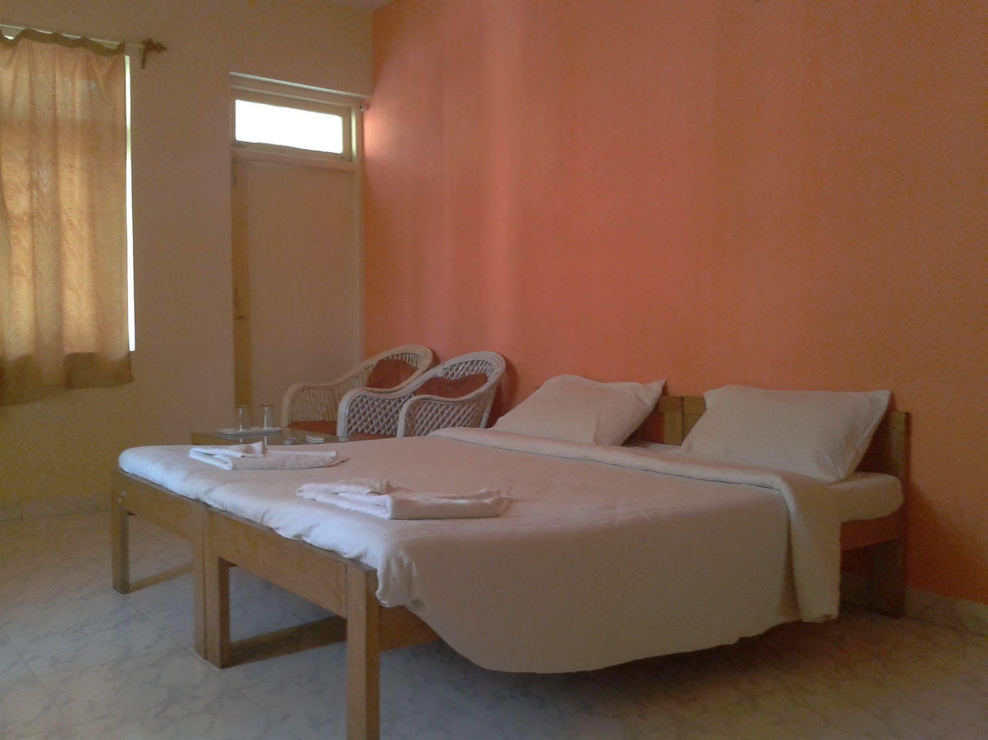 Royal Mirage Beach Resort Candolim Exteriör bild