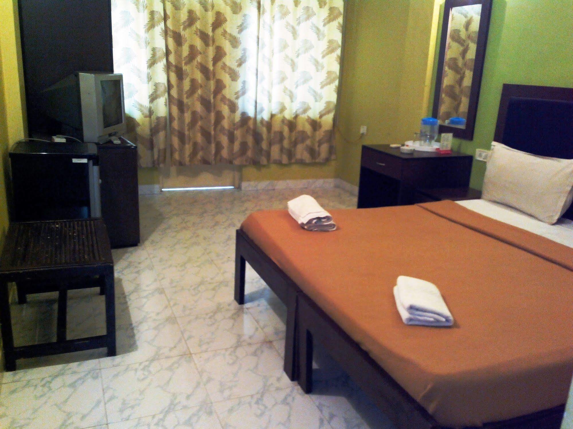 Royal Mirage Beach Resort Candolim Exteriör bild