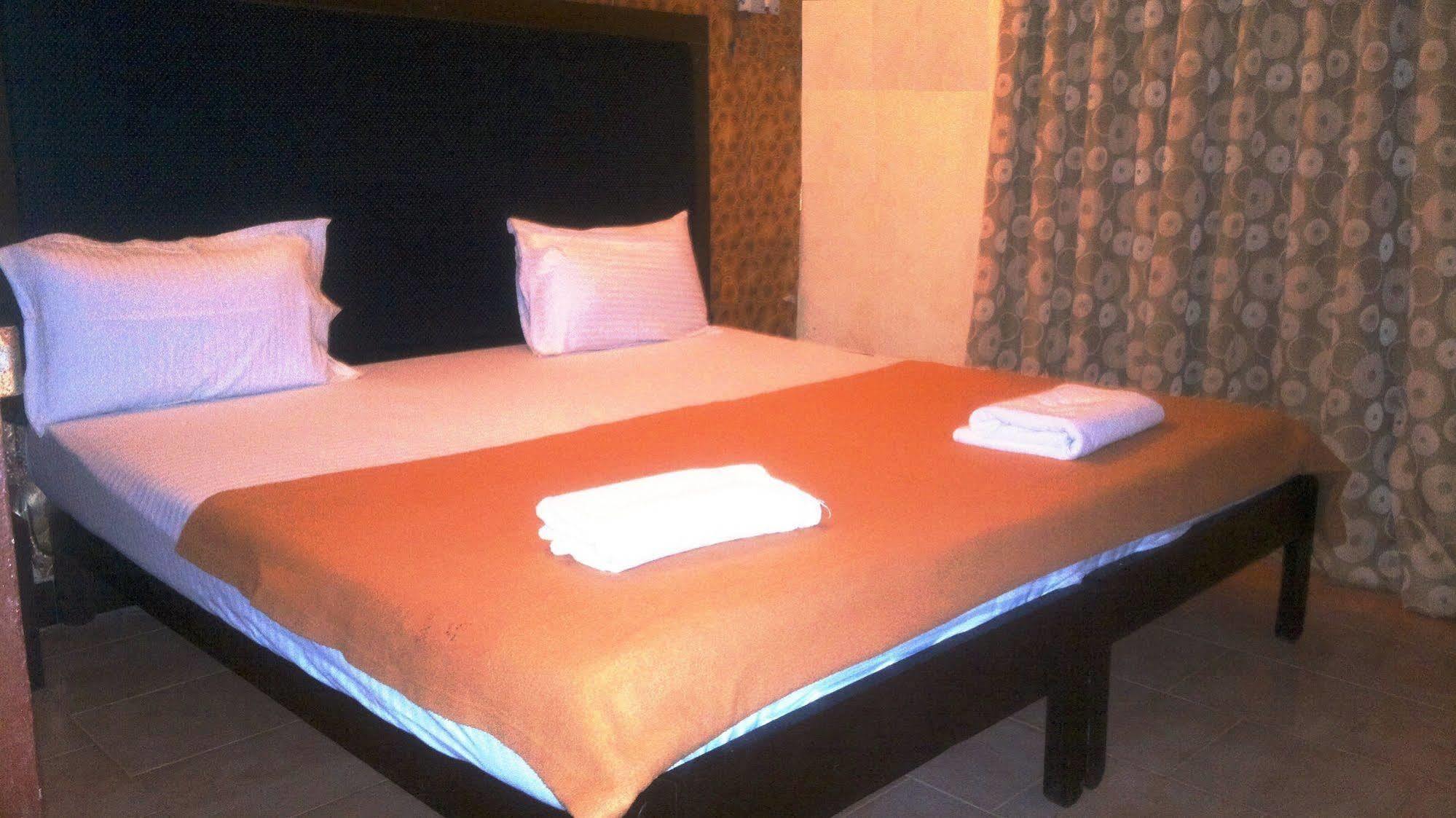 Royal Mirage Beach Resort Candolim Exteriör bild